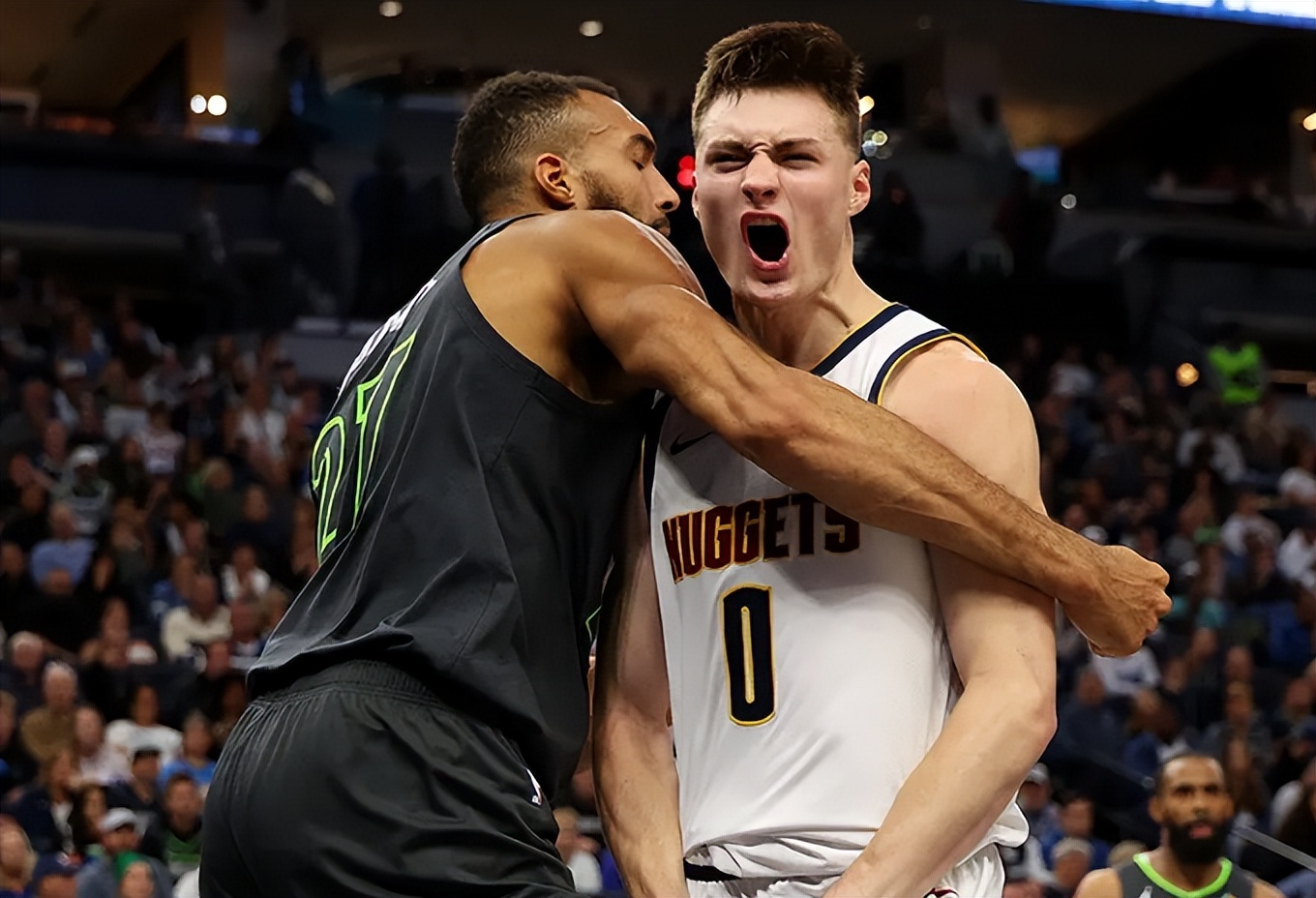 关于明尼苏达森林狼集结日队长鼓劲，志在NBA常规赛名次提升，媒体盛赞，球队文化再被提及的信息-爱游戏娱乐